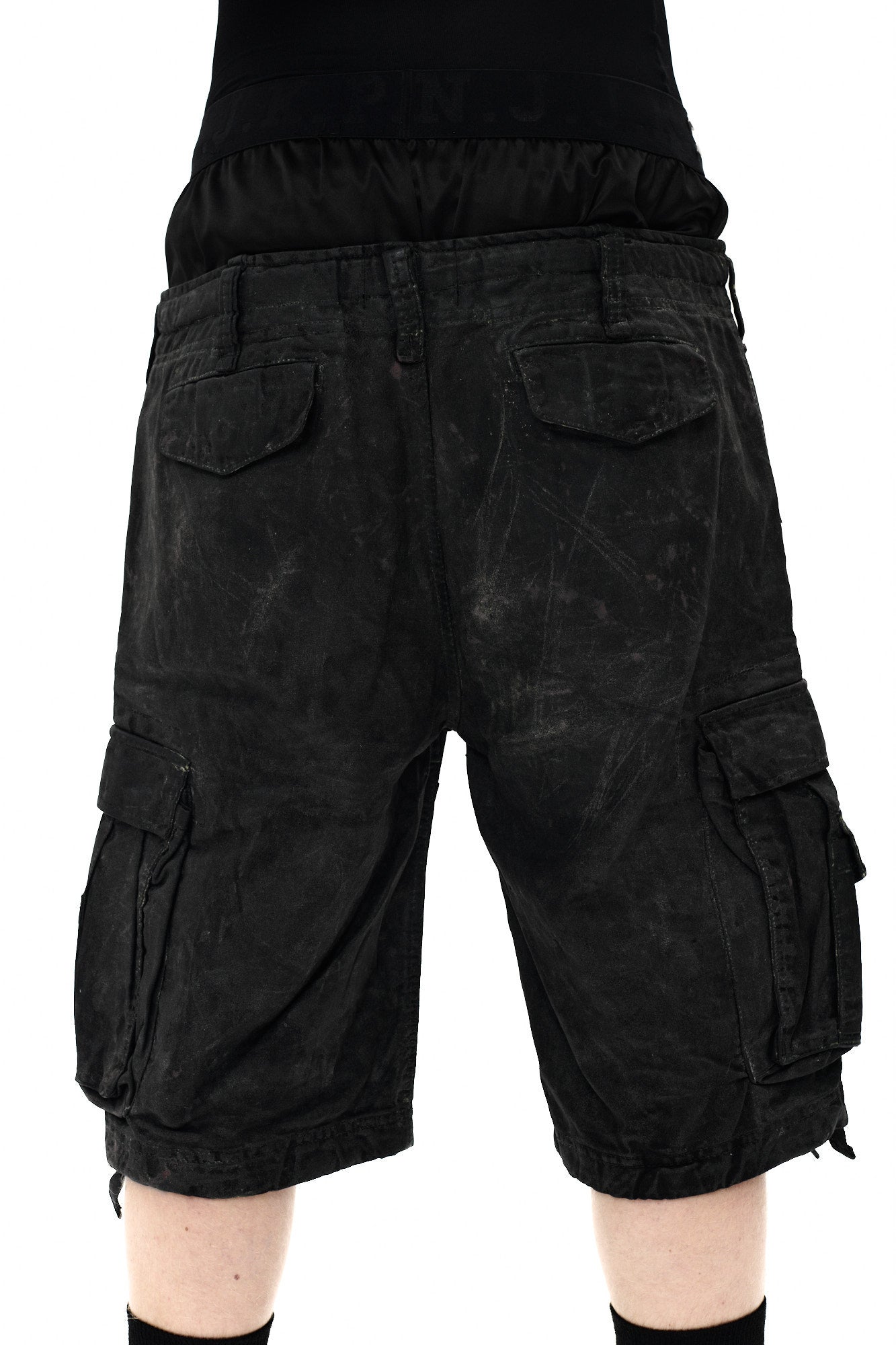 OILSKIN CARGO SHORTS – BLACK